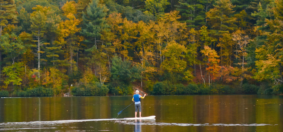 Einsteigerleitfaden: Das richtige Paddleboard für den Herbst finden